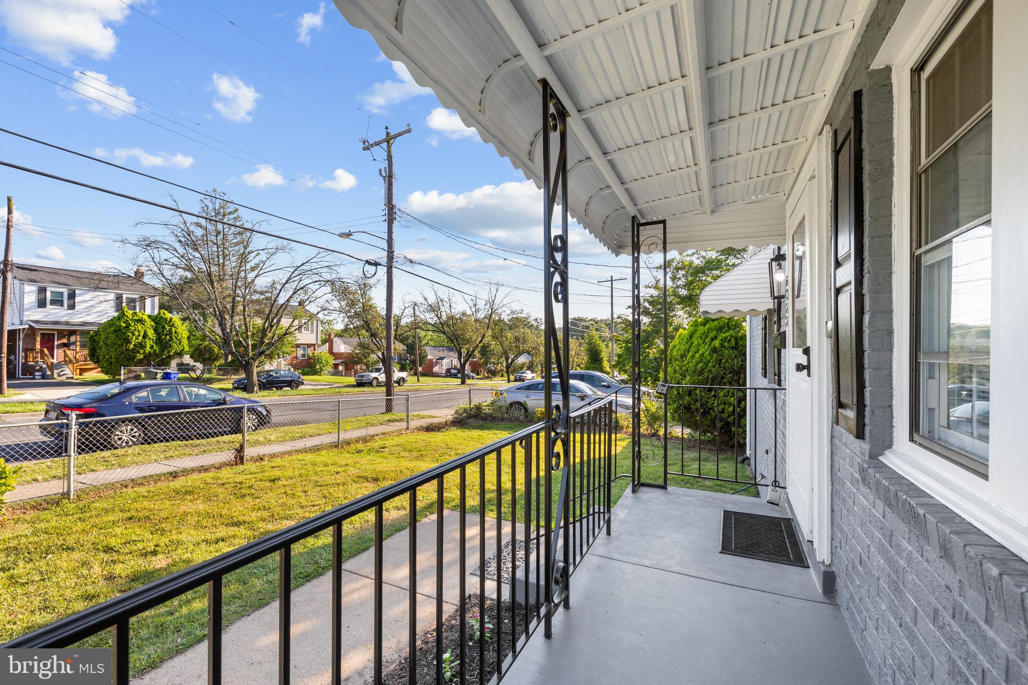 5022 Edgewood Road College Park, MD 20740 - Photo 4 of 44 Front Porch