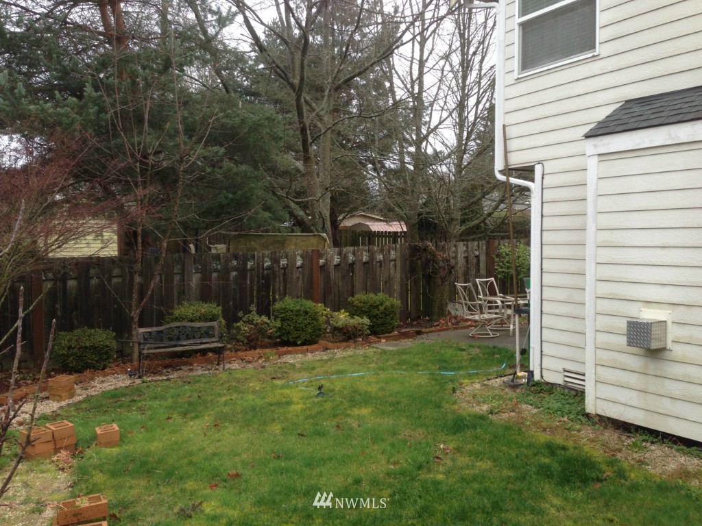 4012 Northeast 18th Street Renton, WA 98056 - Photo 14 of 14