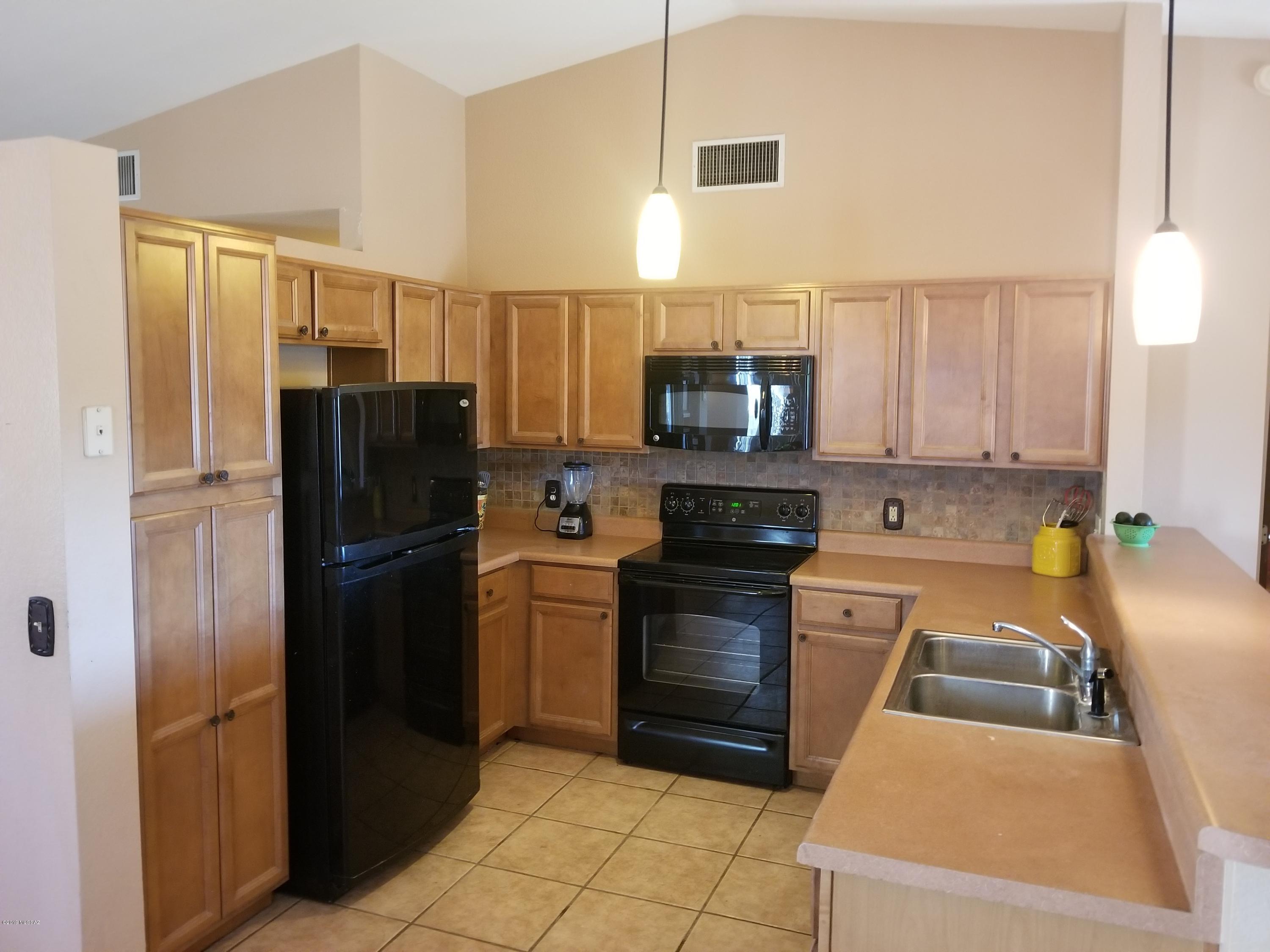 2733 West Sunset Road Tucson, AZ 85741 - Photo 6 of 21