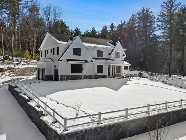$2,195,000 | 35 Lincoln Street, Hopkinton, MA 01748