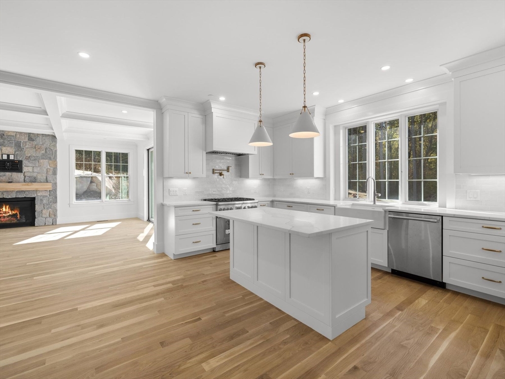 35 Lincoln Street Hopkinton, MA 01748 - Photo 16 of 42