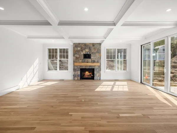$2,195,000 | 35 Lincoln Street, Hopkinton, MA 01748