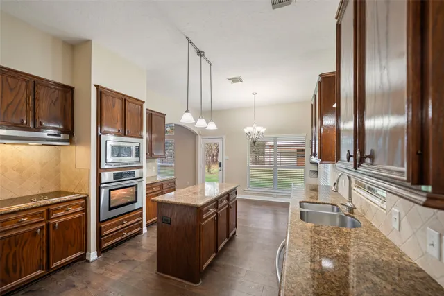 $750,000 | 17709 Terrace Oaks Drive, Waller, TX 77484