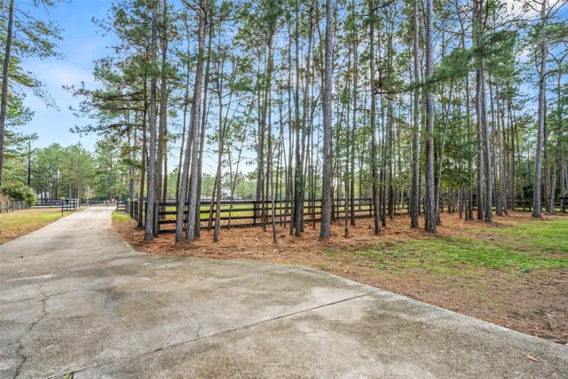 $750,000 | 17709 Terrace Oaks Drive, Waller, TX 77484