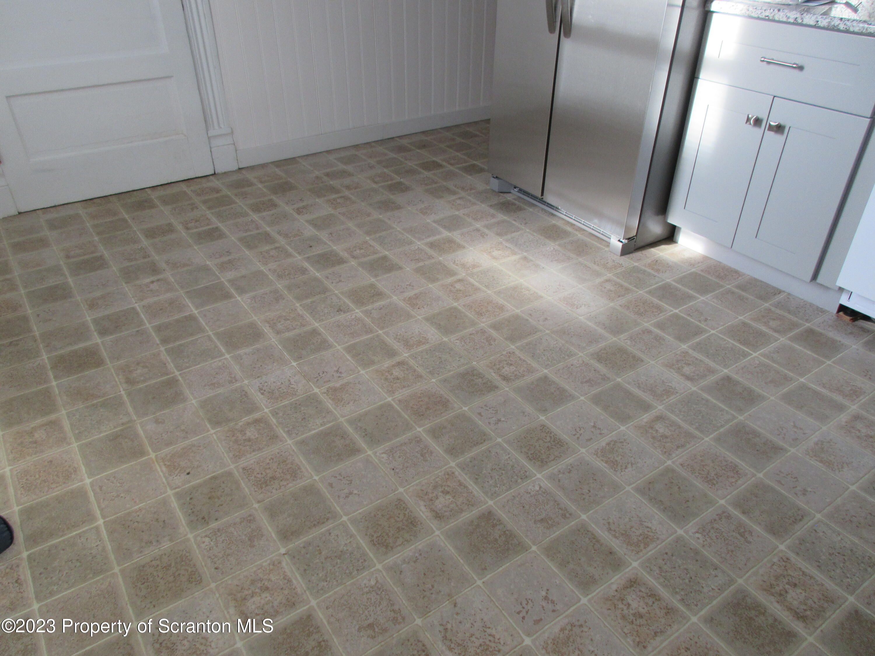 705 North Main Avenue Scranton, PA 18504 - Photo 10 of 25 a view of empty room