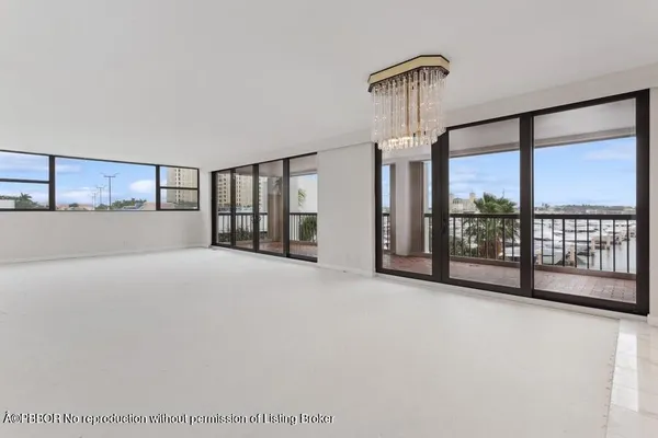 $2,250,000 | 400 North Flagler Drive, Unit 501, West Palm Beach, FL 33401