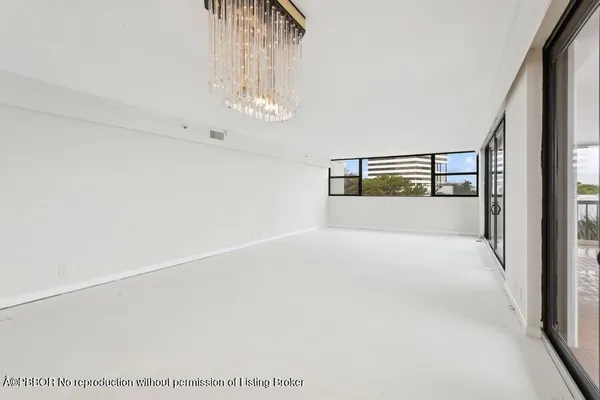 $2,250,000 | 400 North Flagler Drive, Unit 501, West Palm Beach, FL 33401