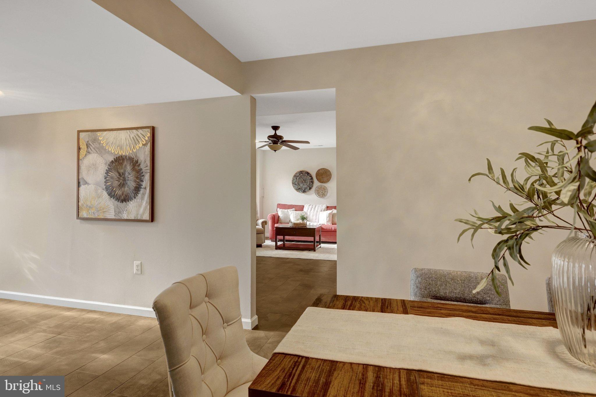 1008 Moore Place Southwest Vienna, VA 22180 - Photo 14 of 55 a living room with furniture