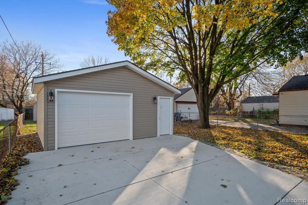 22319 Wick Road Taylor, MI 48180 - Photo 34 of 42