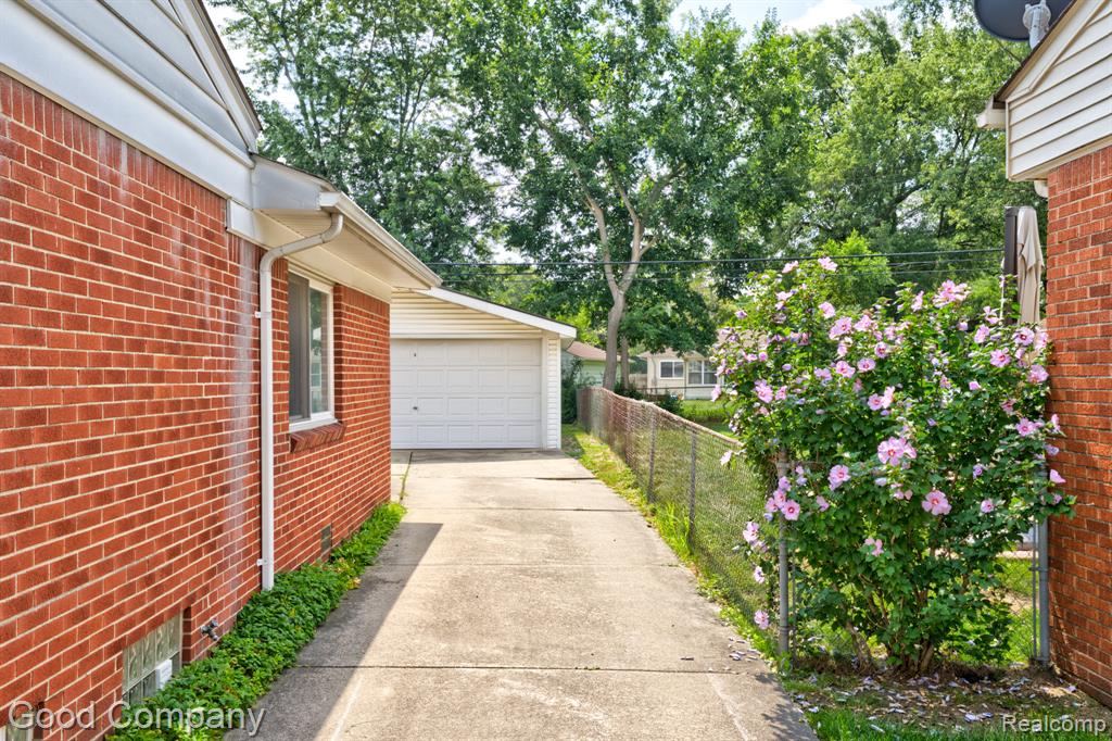 1815 Massoit Road Royal Oak, MI 48073 - Photo 52 of 60 Gallery Image 52