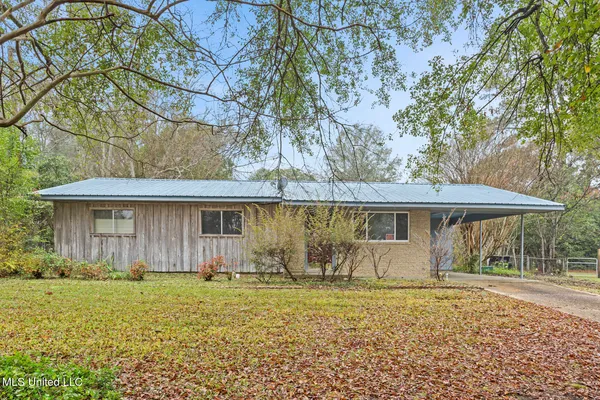 $70,000 | 322 Beverly Circle, Crystal Springs, MS 39059
