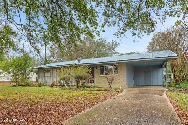 $70,000 | 322 Beverly Circle, Crystal Springs, MS 39059