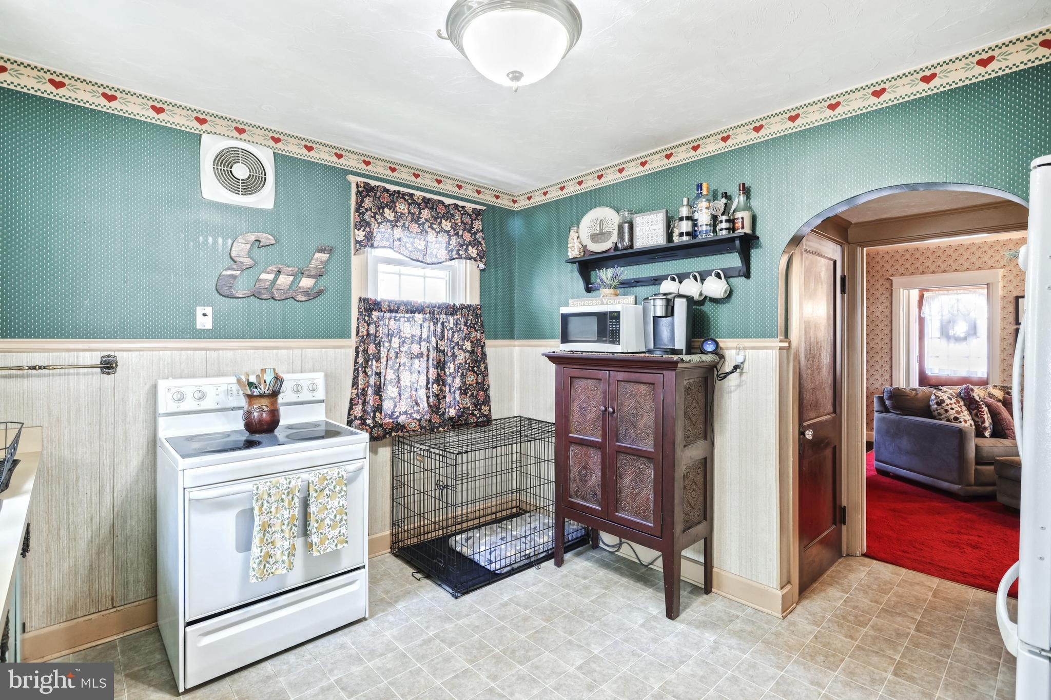 317 Fulton Street Hanover, PA 17331 - Photo 14 of 27 Kitchen all appliances convey