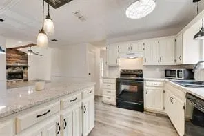 $2,075 | 3905 Lynnwood Drive, Rowlett, TX 75088