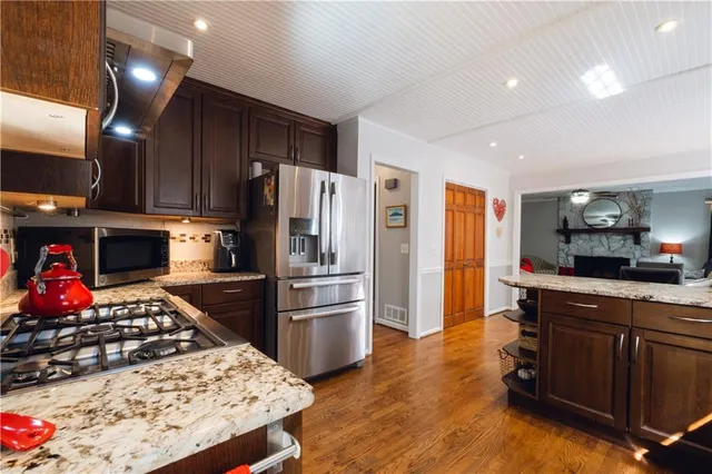 $585,000 | 3341 Danielle Way, Suwanee, GA 30024