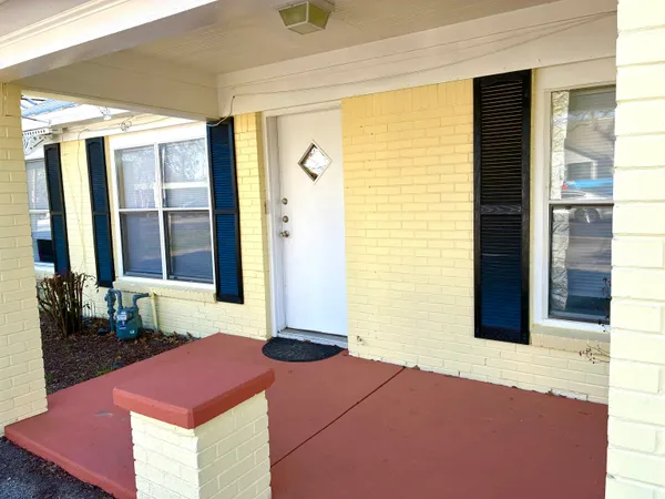 $1,250 | 800 South Vandeveer Street, Burnet, TX 78611