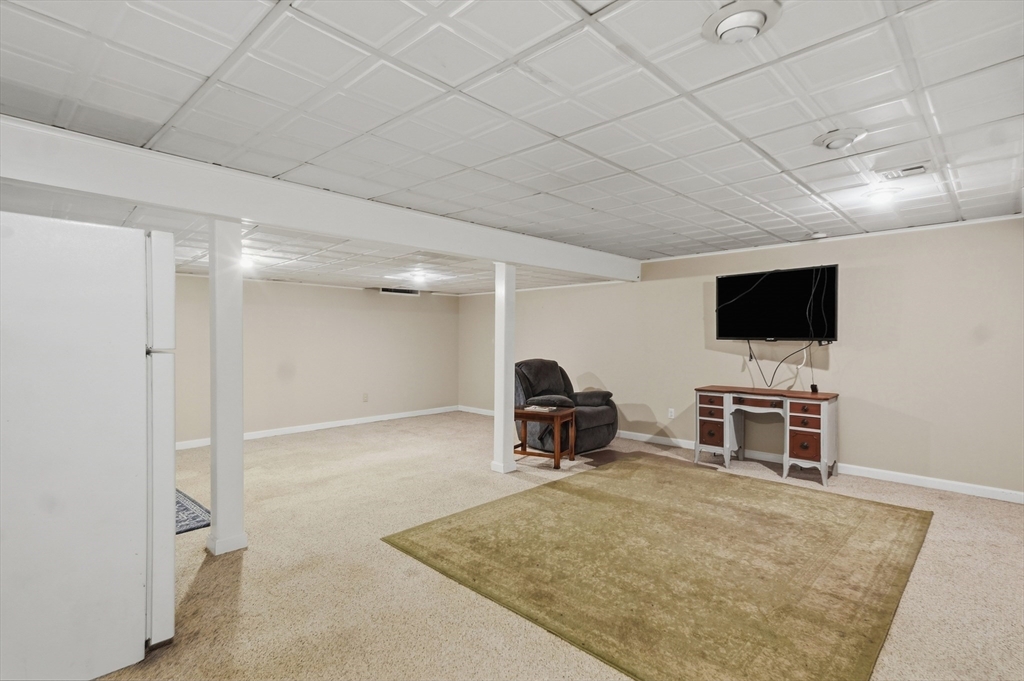 2 Towne Hill Road Haverhill, MA 01835 - Photo 31 of 42