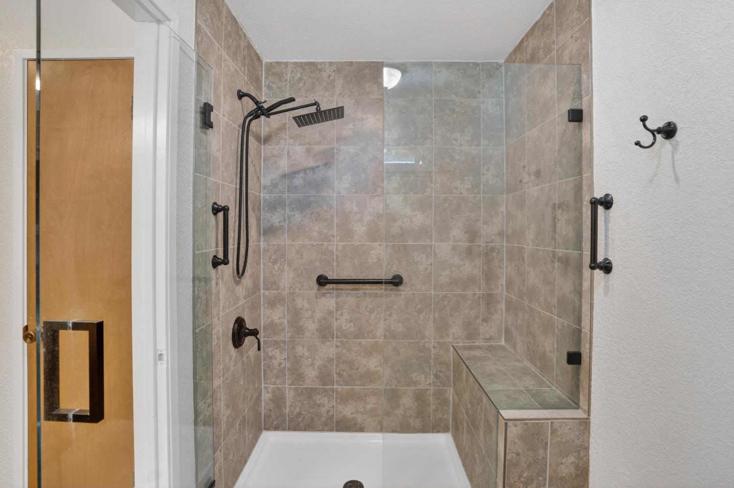 13088 Cherry Road Wilton, CA 95693 - Photo 19 of 58 Master Bath