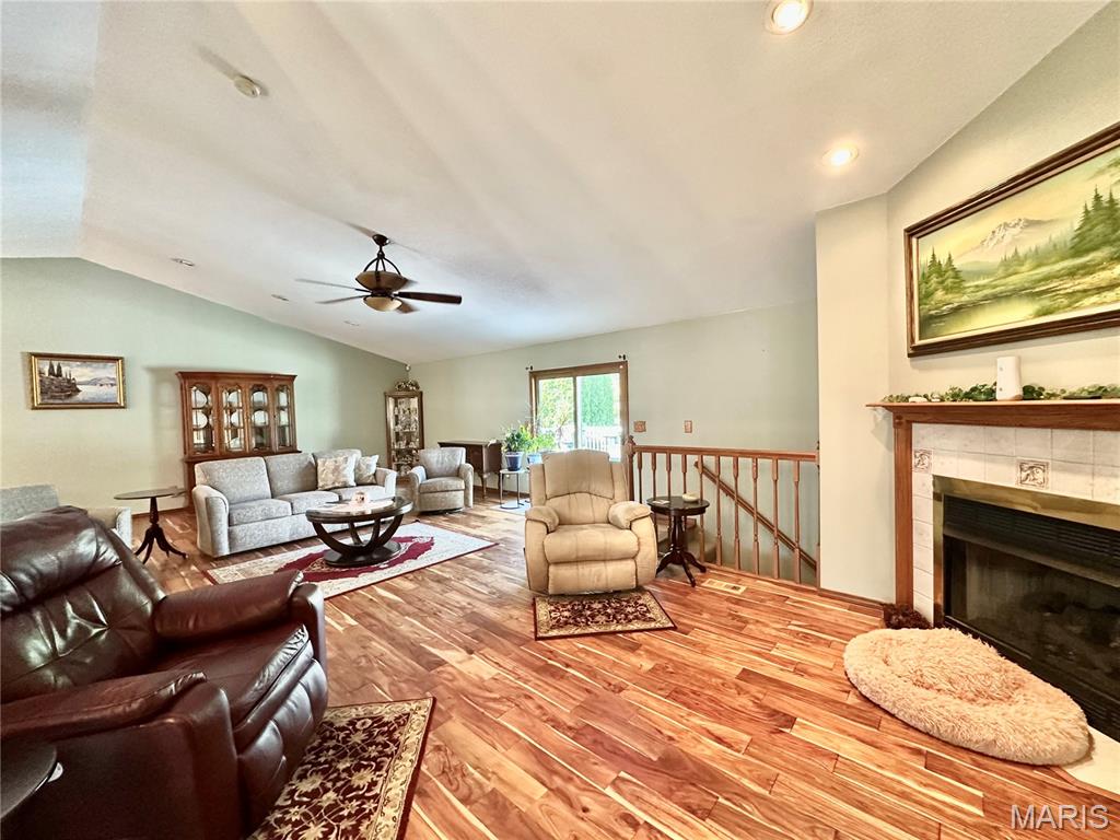 102 Windy Hill Lebanon, IL 62254 - Photo 15 of 47