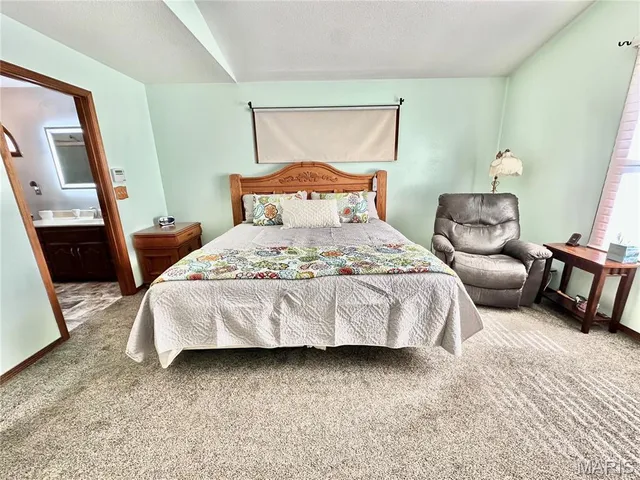 $644,800 | 102 Windy Hill, Lebanon, IL 62254