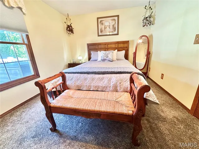 $644,800 | 102 Windy Hill, Lebanon, IL 62254