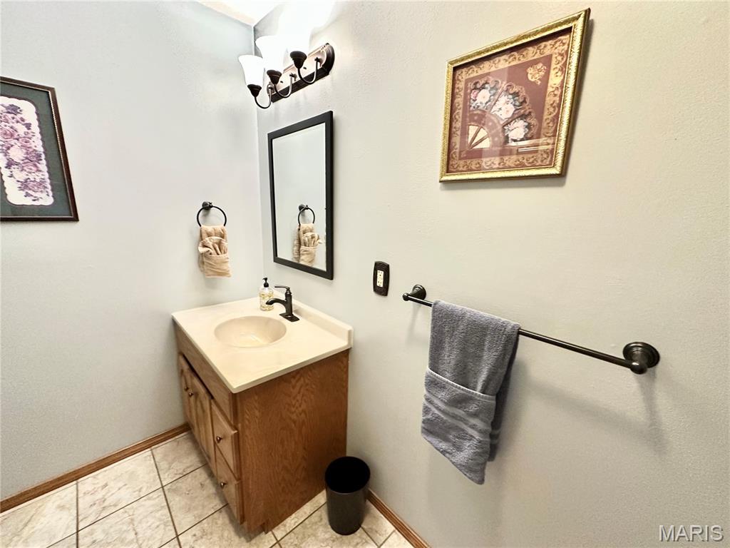 102 Windy Hill Lebanon, IL 62254 - Photo 27 of 46