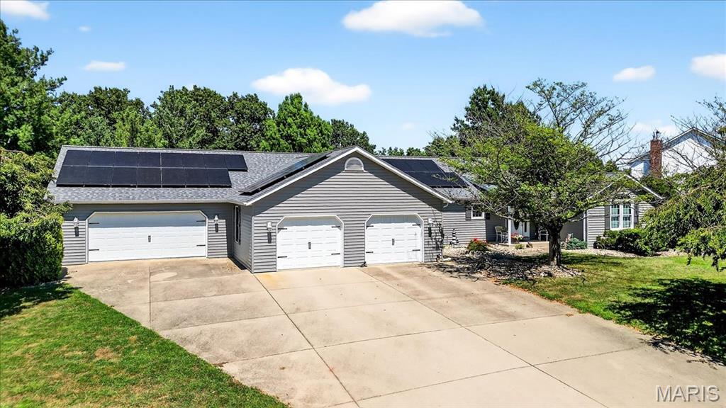 102 Windy Hill Lebanon, IL 62254 - Photo 4 of 47