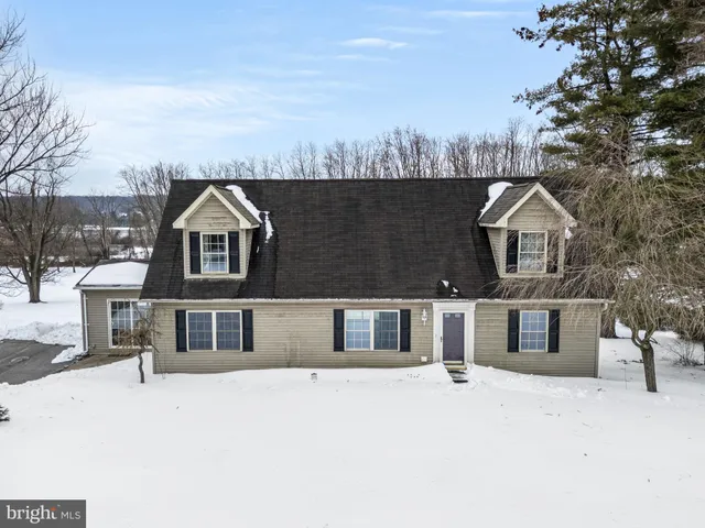 $354,900 | 3096 Upper Valley Road, Parkesburg, PA 19365