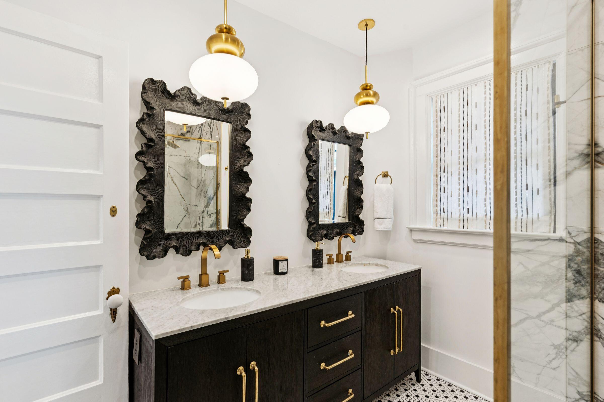 22 Limehouse Street Charleston, SC 29401 - Photo 27 of 48 22LimehouseSt-KeenEyeMarketing-045