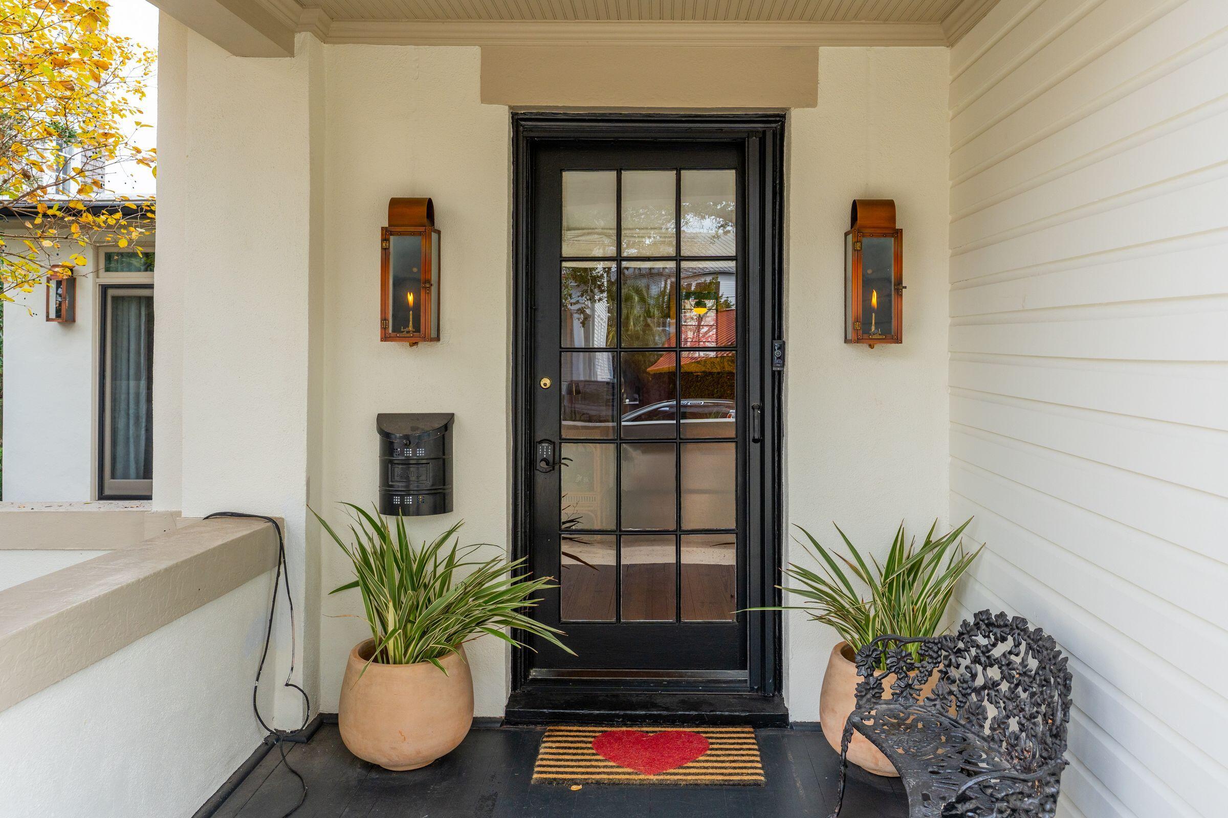 22 Limehouse Street Charleston, SC 29401 - Photo 4 of 48 22LimehouseSt-KeenEyeMarketing-011