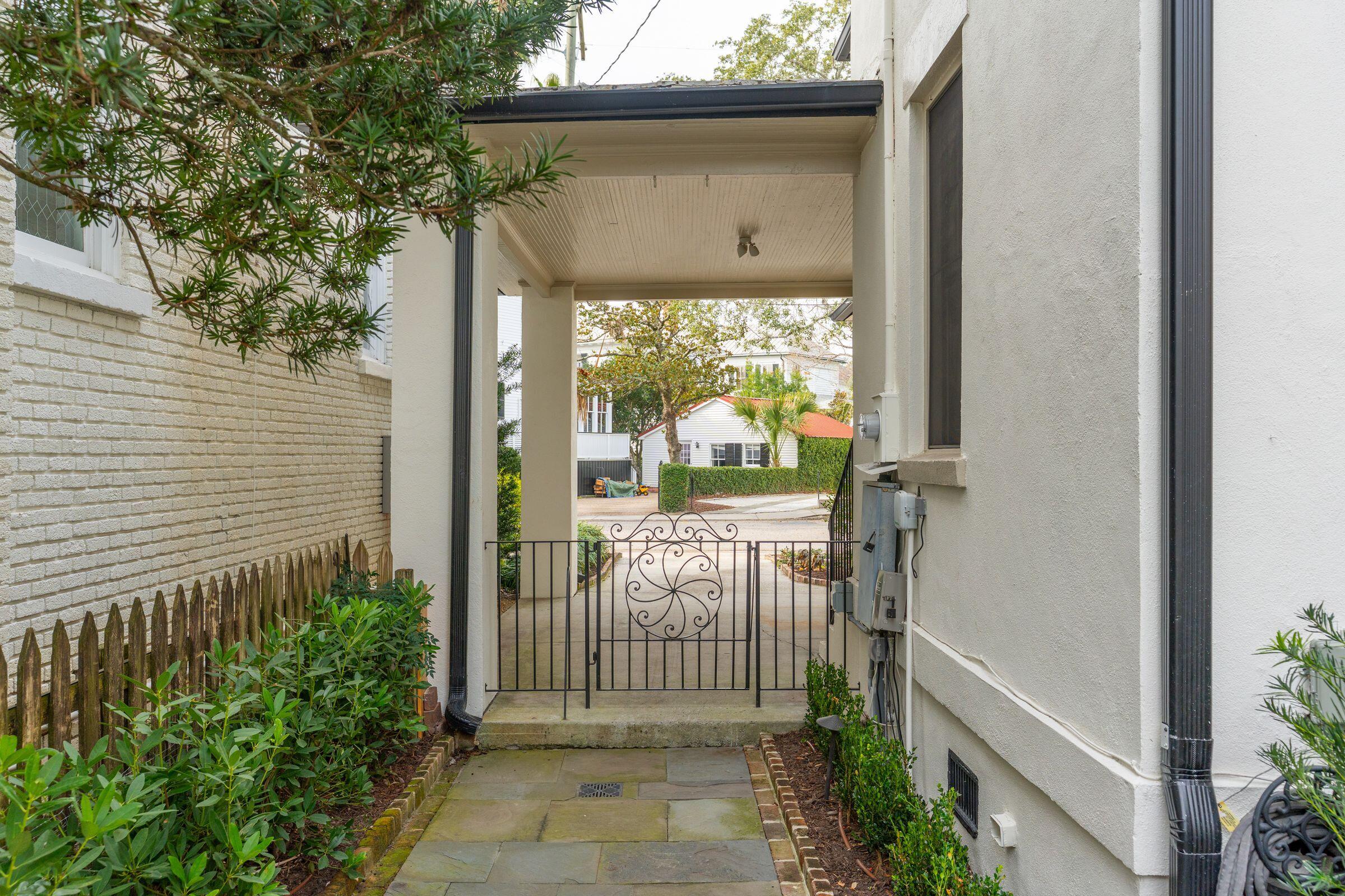 22 Limehouse Street Charleston, SC 29401 - Photo 43 of 48 22LimehouseSt-KeenEyeMarketing-066
