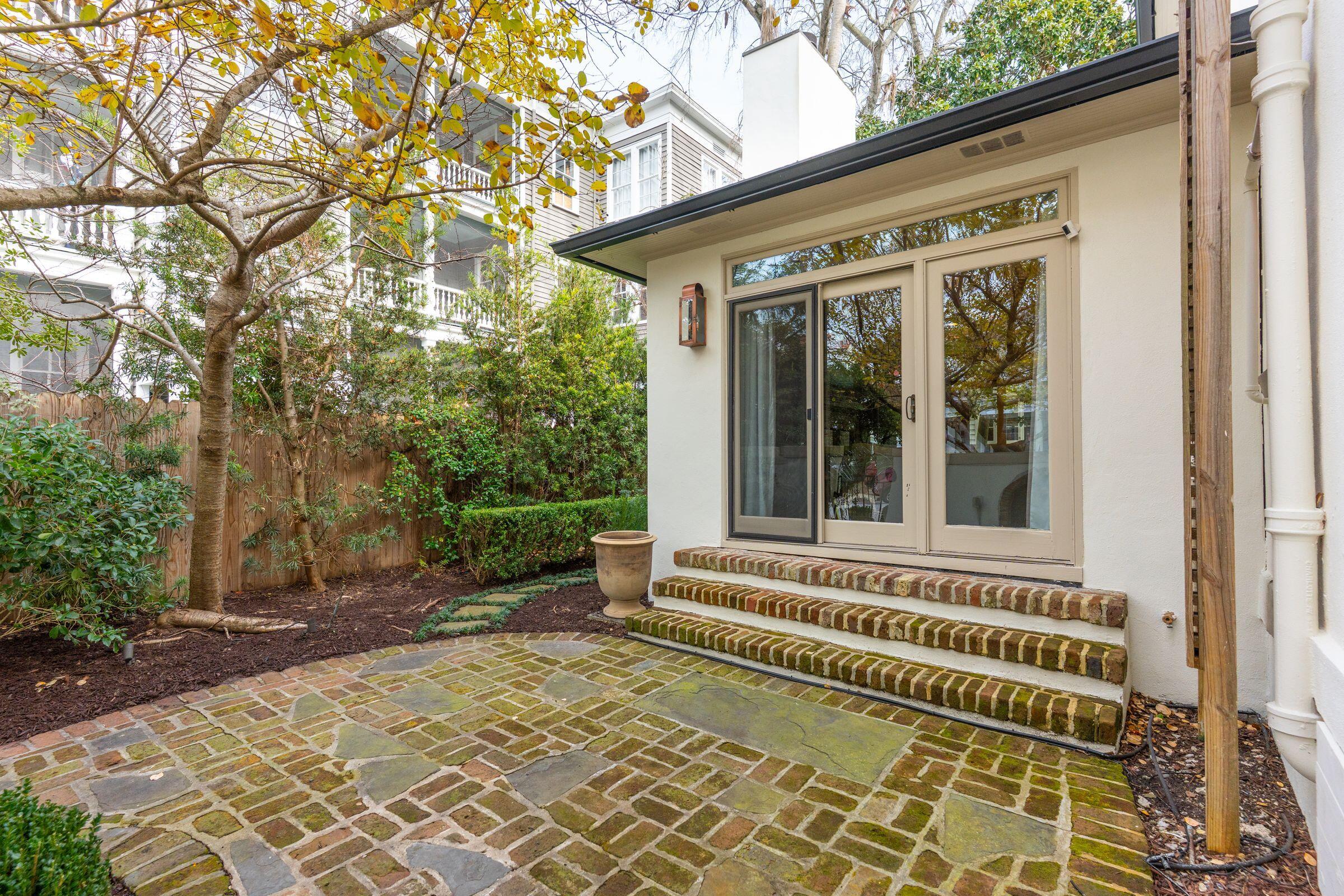 22 Limehouse Street Charleston, SC 29401 - Photo 44 of 48 22LimehouseSt-KeenEyeMarketing-072