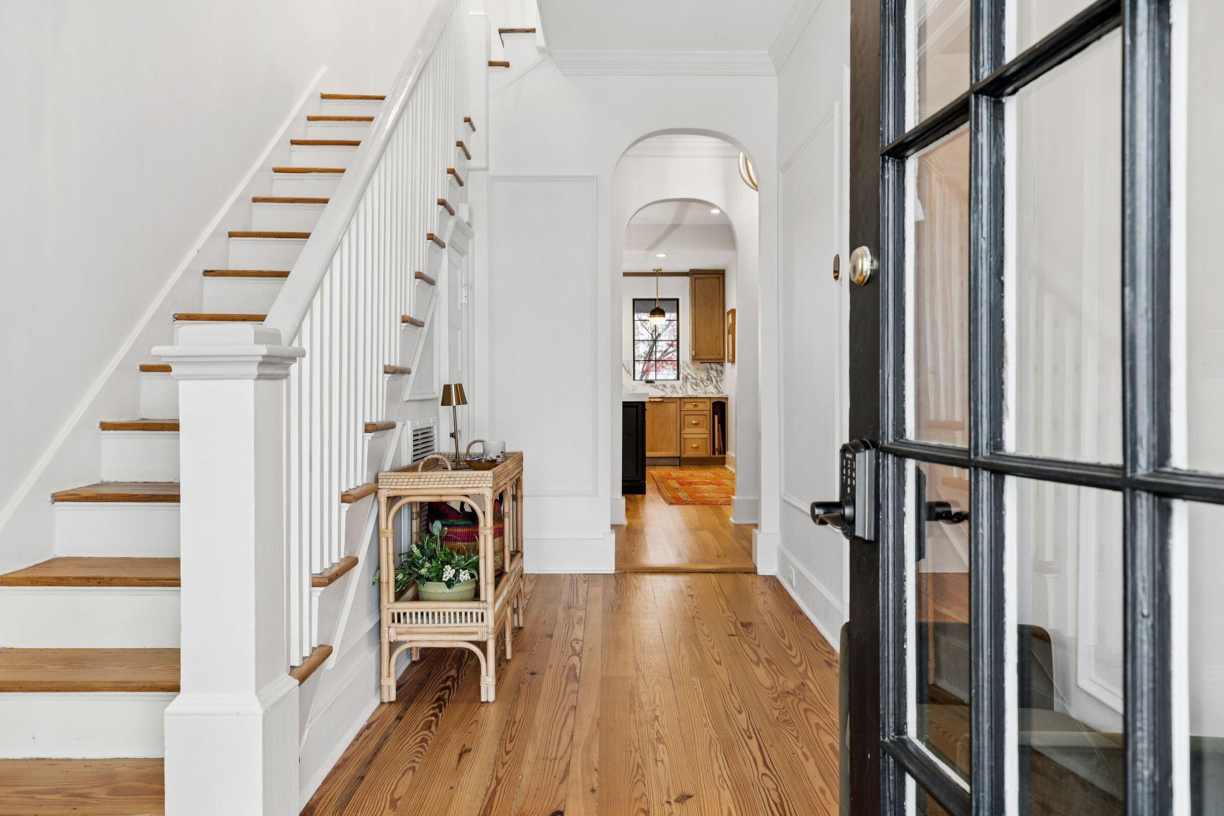 22 Limehouse Street Charleston, SC 29401 - Photo 5 of 48 22LimehouseSt-KeenEyeMarketing-012