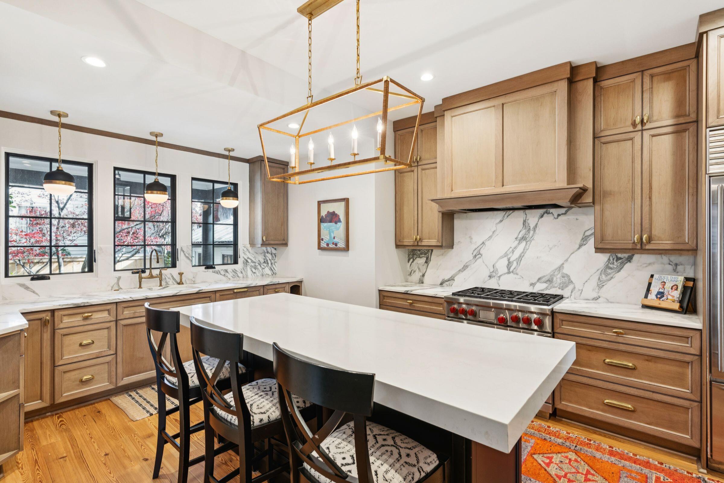 22 Limehouse Street Charleston, SC 29401 - Photo 7 of 48 22LimehouseSt-KeenEyeMarketing-029