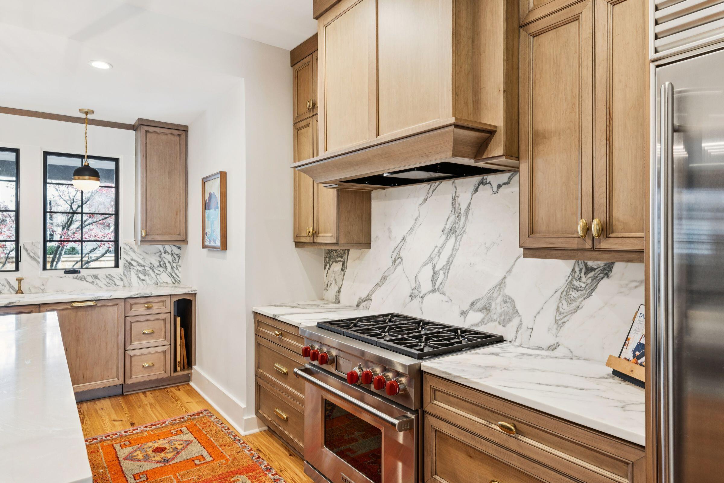 22 Limehouse Street Charleston, SC 29401 - Photo 8 of 48 22LimehouseSt-KeenEyeMarketing-027