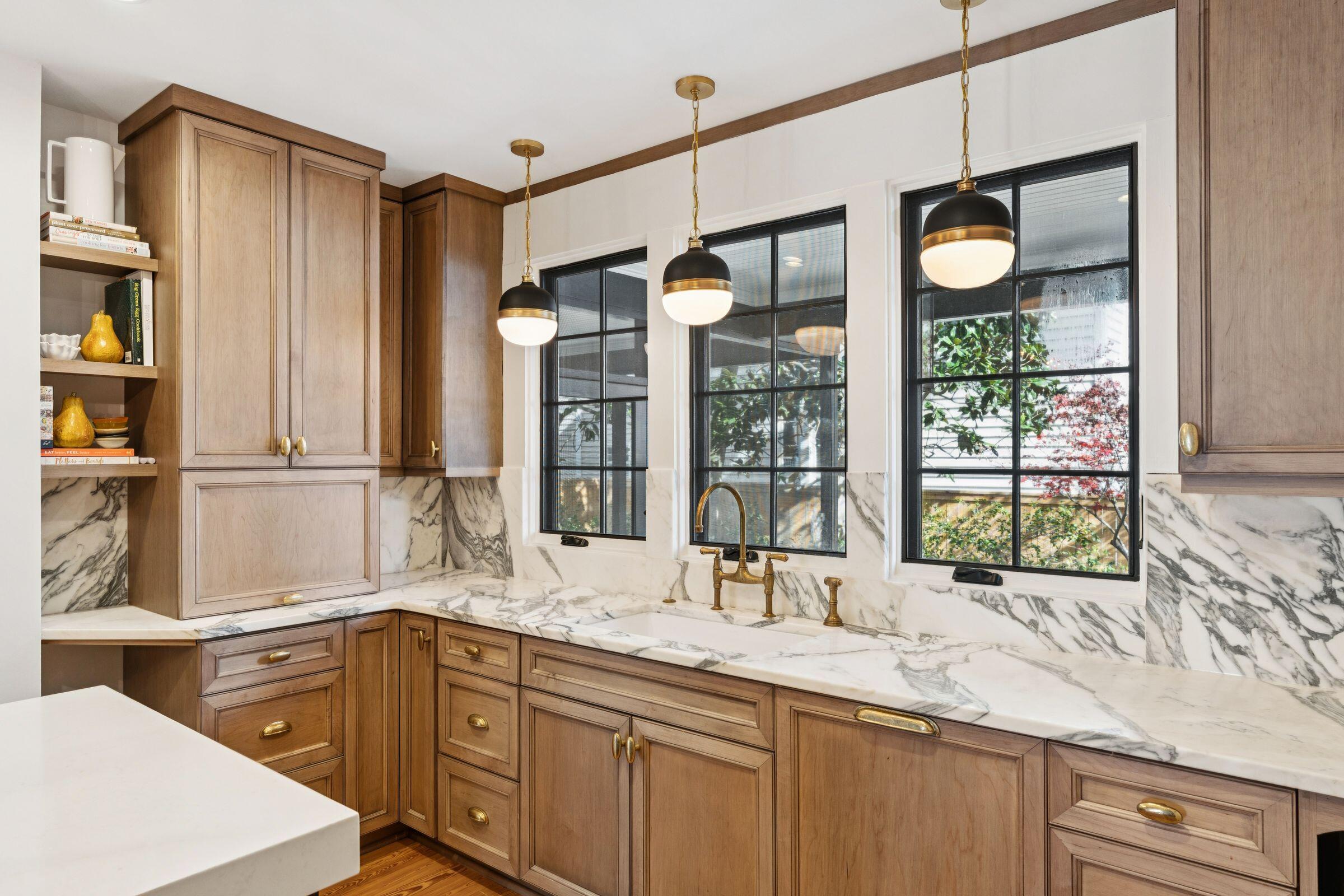 22 Limehouse Street Charleston, SC 29401 - Photo 9 of 48 22LimehouseSt-KeenEyeMarketing-028