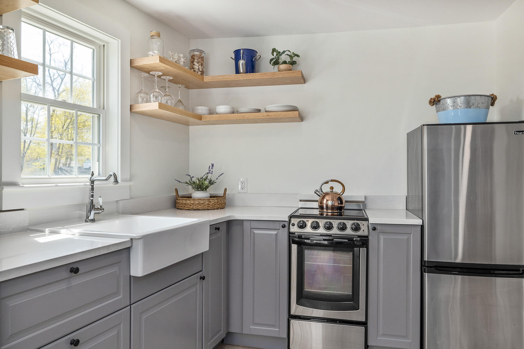 20 Shore Road, Unit 2A Ogunquit, ME 03907 - Photo 11 of 39 20 Shore Road #2A, Ogunquit, ME 03907