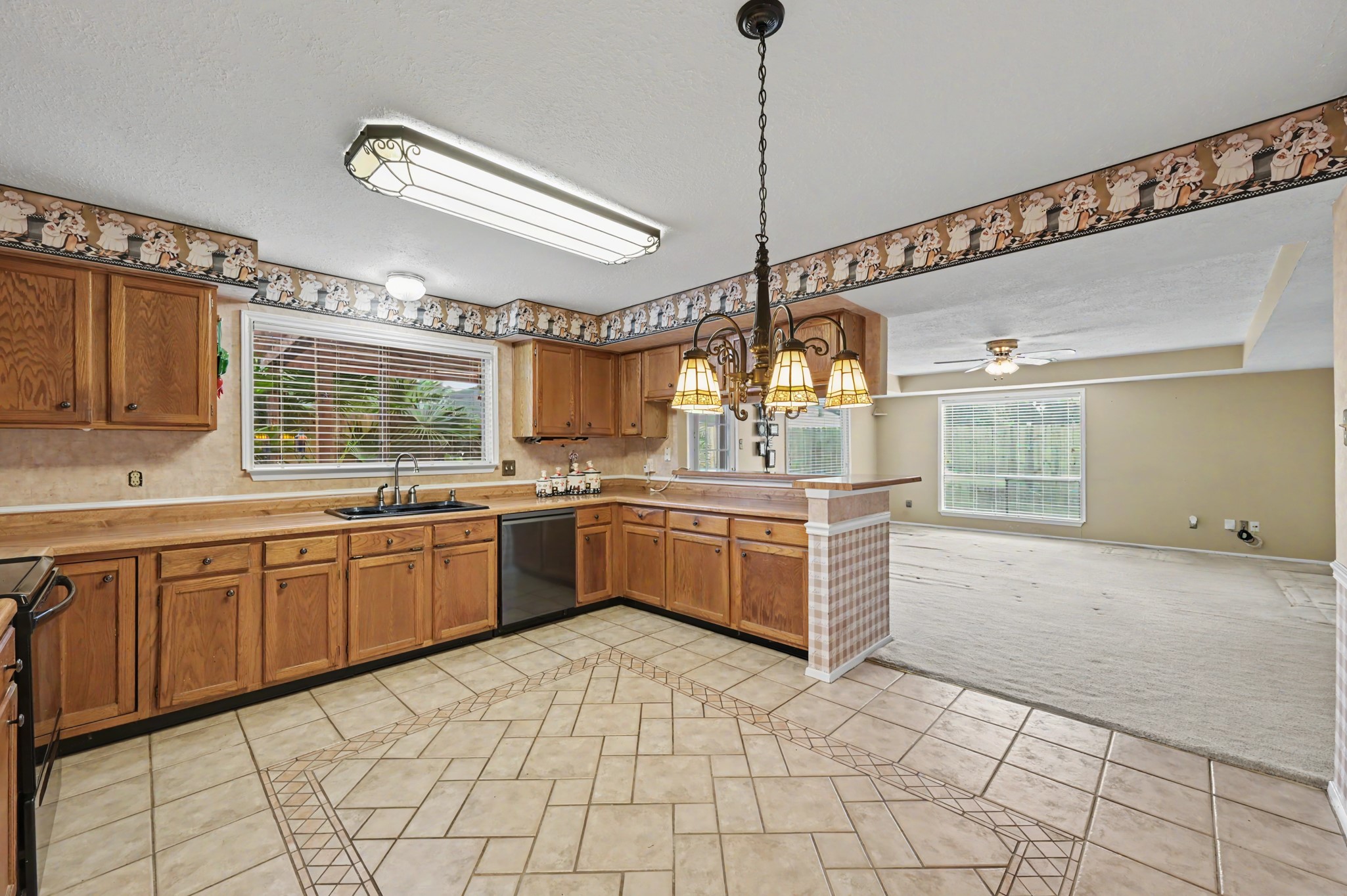 4926 Edinston Place Spring, TX 77388 - Photo 13 of 37 Gallery Image 13