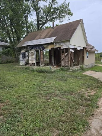 $36,000 | 103-111 East Main Street, Centerville, KS 66014