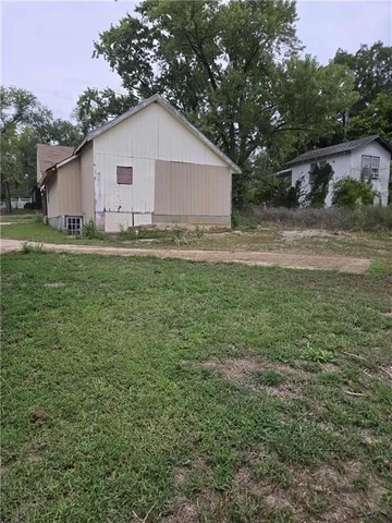 $40,000 | 103-111 East Main Street, Centerville, KS 66014