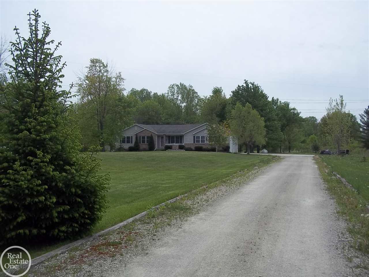 5115 Springborn Road East China, MI 48054 - Photo 39 of 44