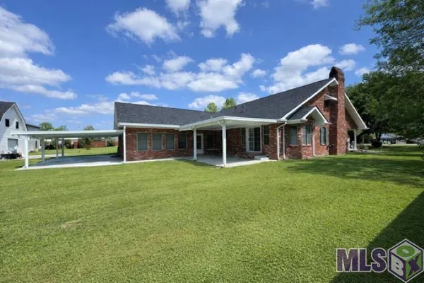 $325,000 | 4126 Bayouside Drive, Houma, LA 70363