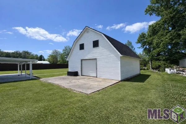 $325,000 | 4126 Bayouside Drive, Houma, LA 70363