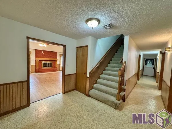 $325,000 | 4126 Bayouside Drive, Houma, LA 70363