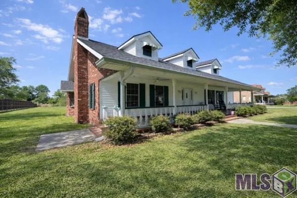 $325,000 | 4126 Bayouside Drive, Houma, LA 70363