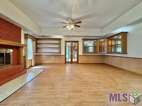$325,000 | 4126 Bayouside Drive, Houma, LA 70363