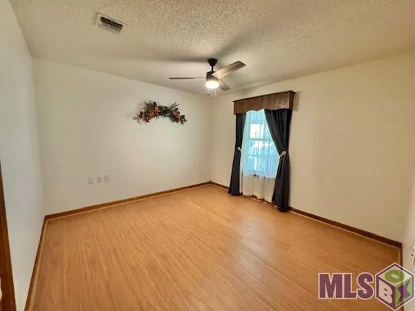 $325,000 | 4126 Bayouside Drive, Houma, LA 70363