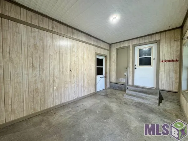 $325,000 | 4126 Bayouside Drive, Houma, LA 70363