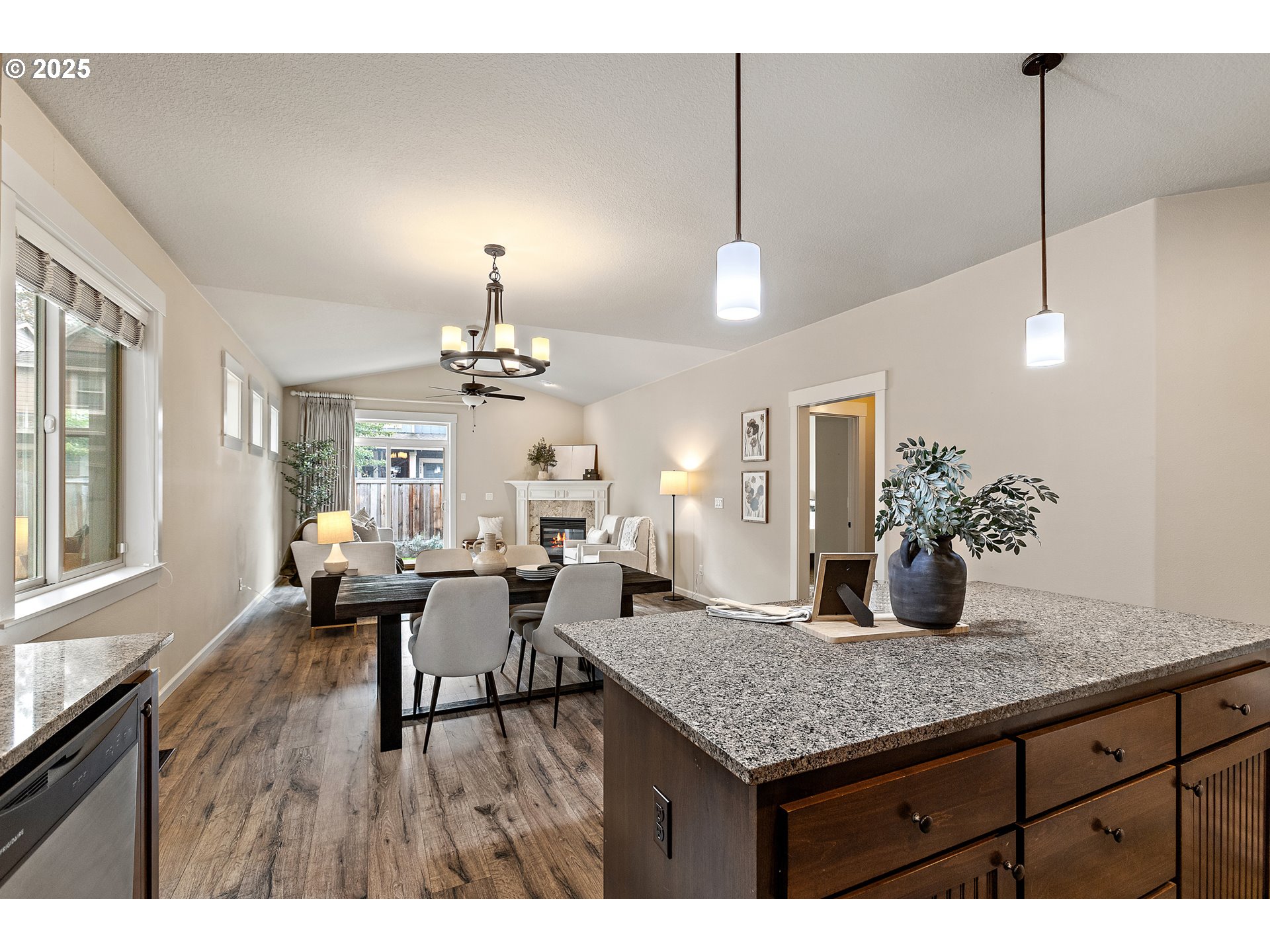 17468 Southwest Roger Lane Beaverton, OR 97078 - Photo 10 of 38