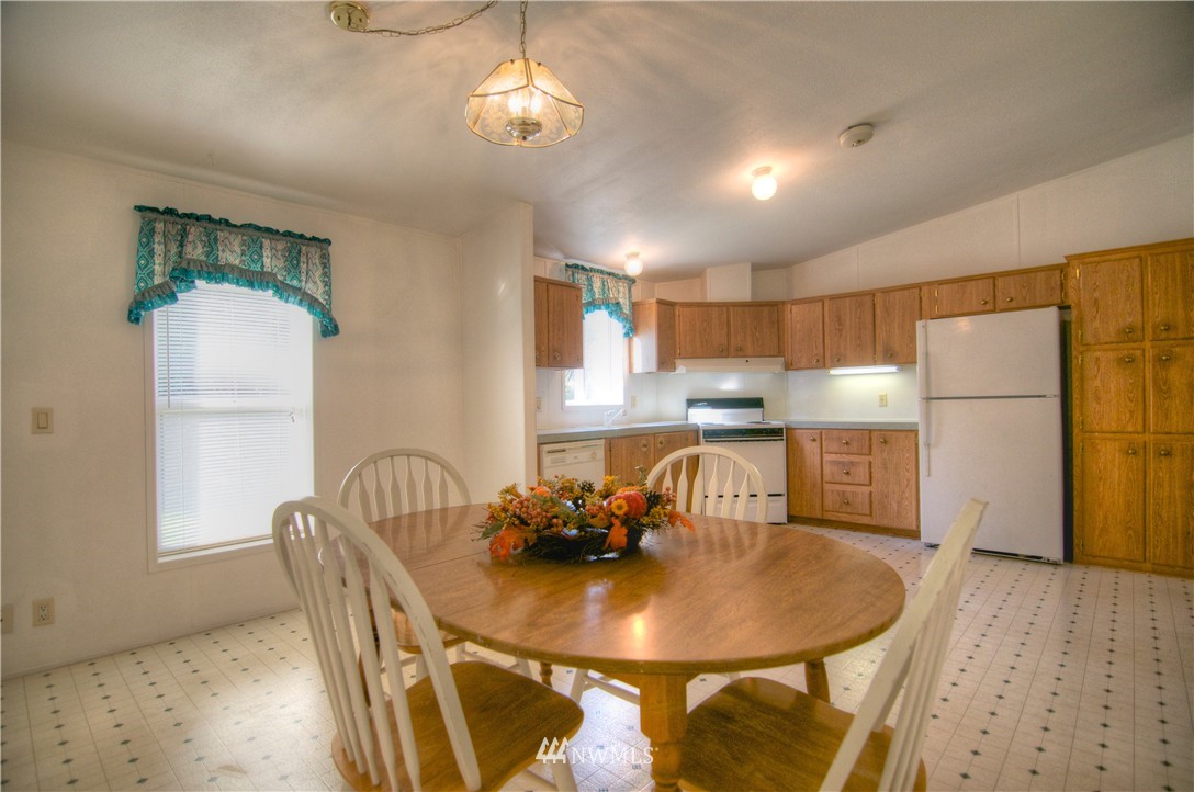 7829 Delphi Road Southwest Olympia, WA 98512 - Photo 10 of 24 Gallery Image 10